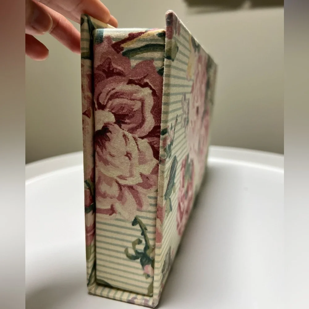 Floral Multi-Compartment Jewelry Organizer in Pink and Green